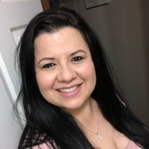 Meet your Posher, Edith